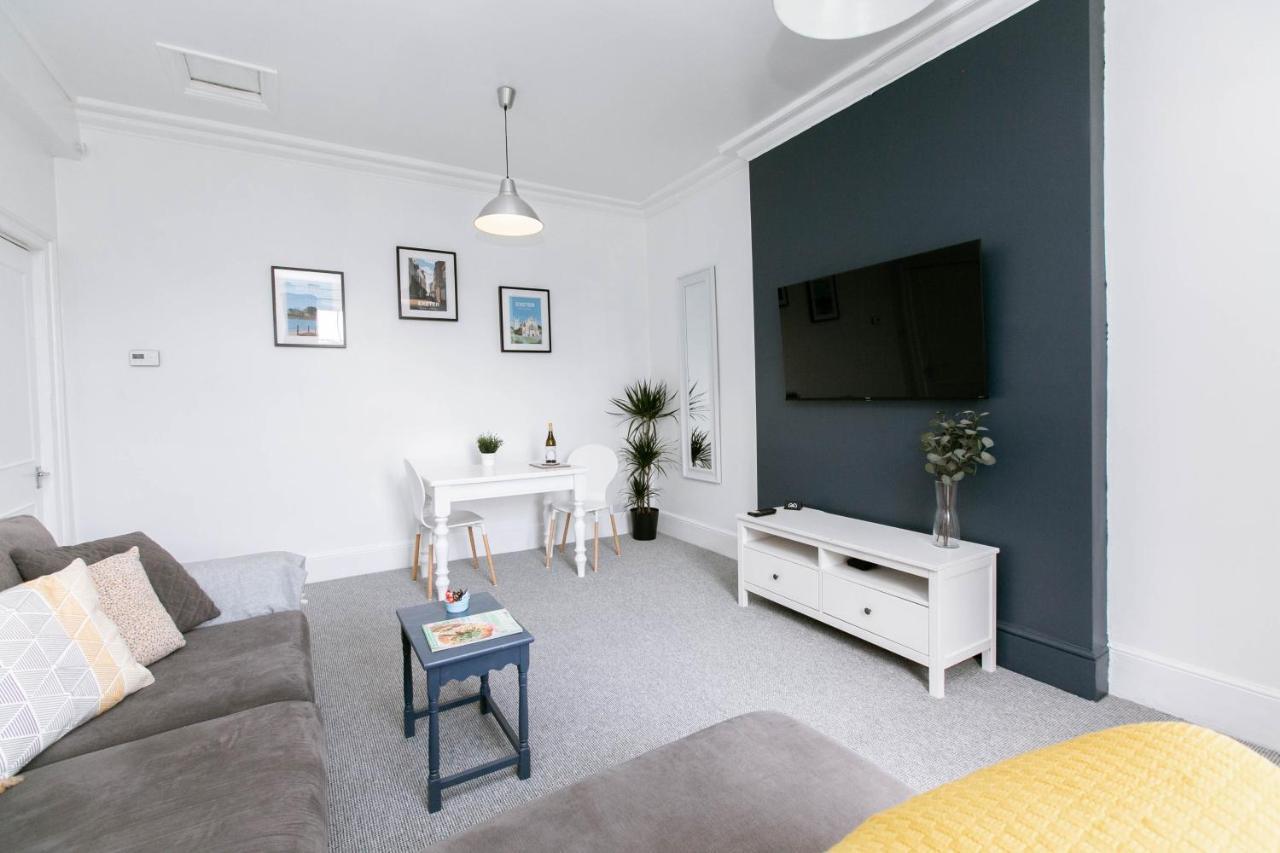 Spacious Apartment, Free Parking, Central Location Near To Uni, Hospital, Town Έξετερ Εξωτερικό φωτογραφία